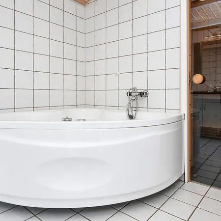 6 Person In Ferienhaus Børkop